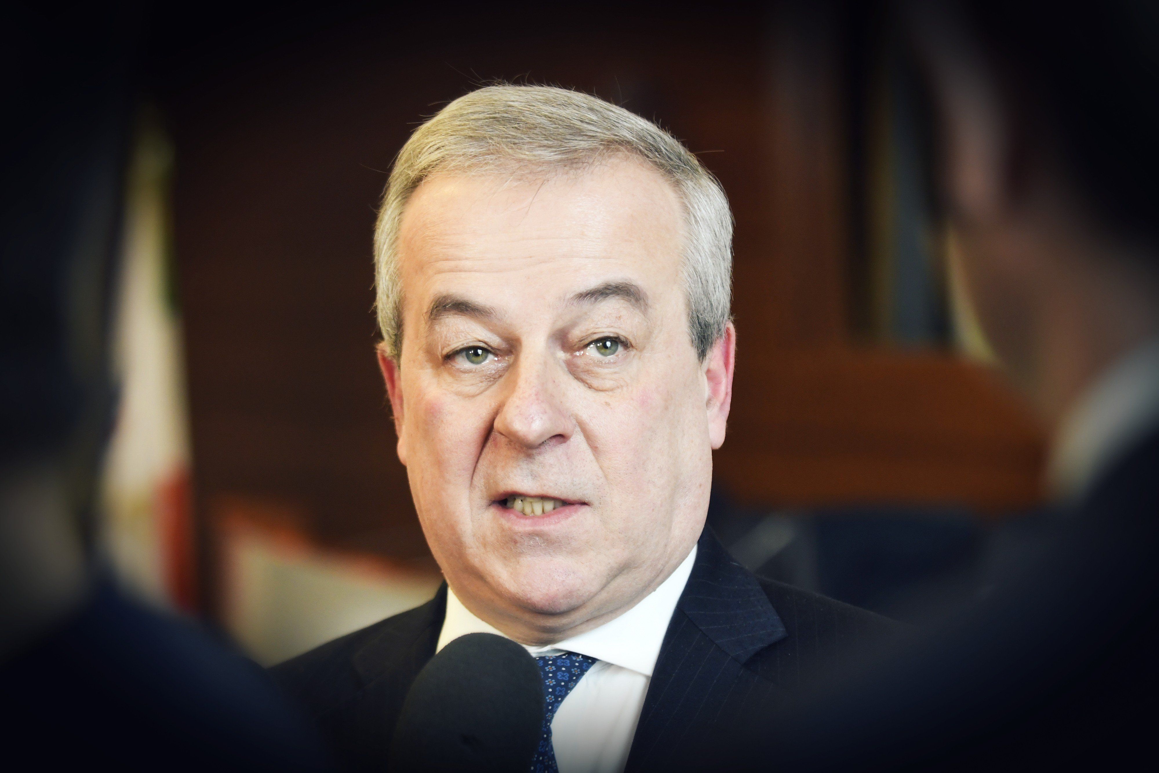 Anziché scongiurare danni e decessi il Cts pensava solo a smaltire le dosi