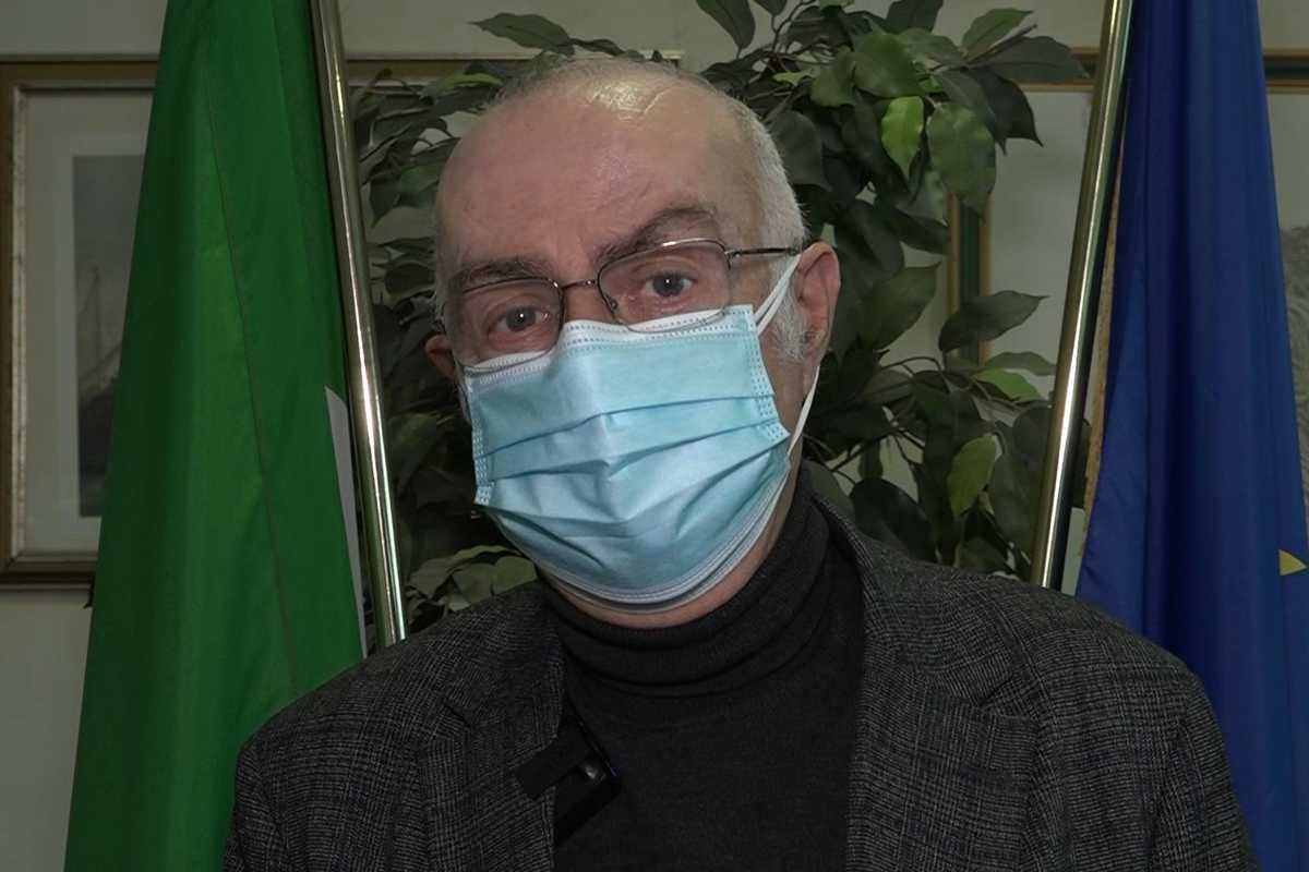 Ma Rezza farfuglia: «Stop da aprile»