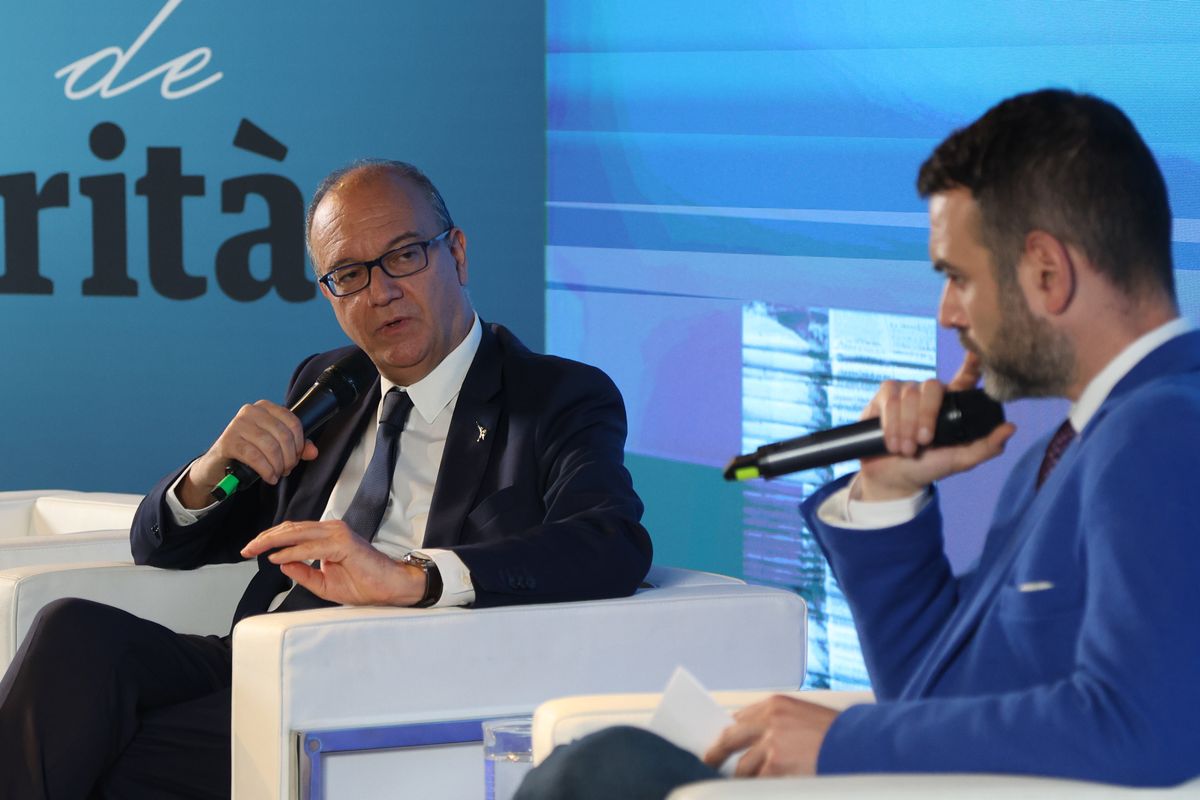 Valditara: «La Schlein non conosce i numeri, noi puntiamo ai corsi di potenziamento per stranieri»