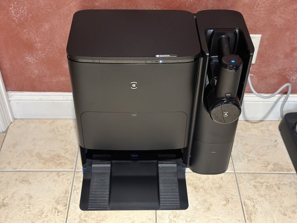 a photo of Ecovacs DEEBOT T30S Combo's all-in-one station