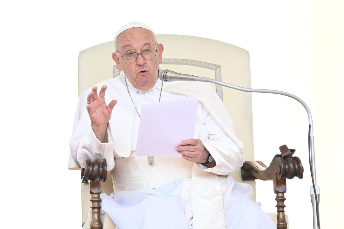 L’anatema sulla «frociaggine» è l’altolà del Papa alla Cei che vuole i gay nei seminari