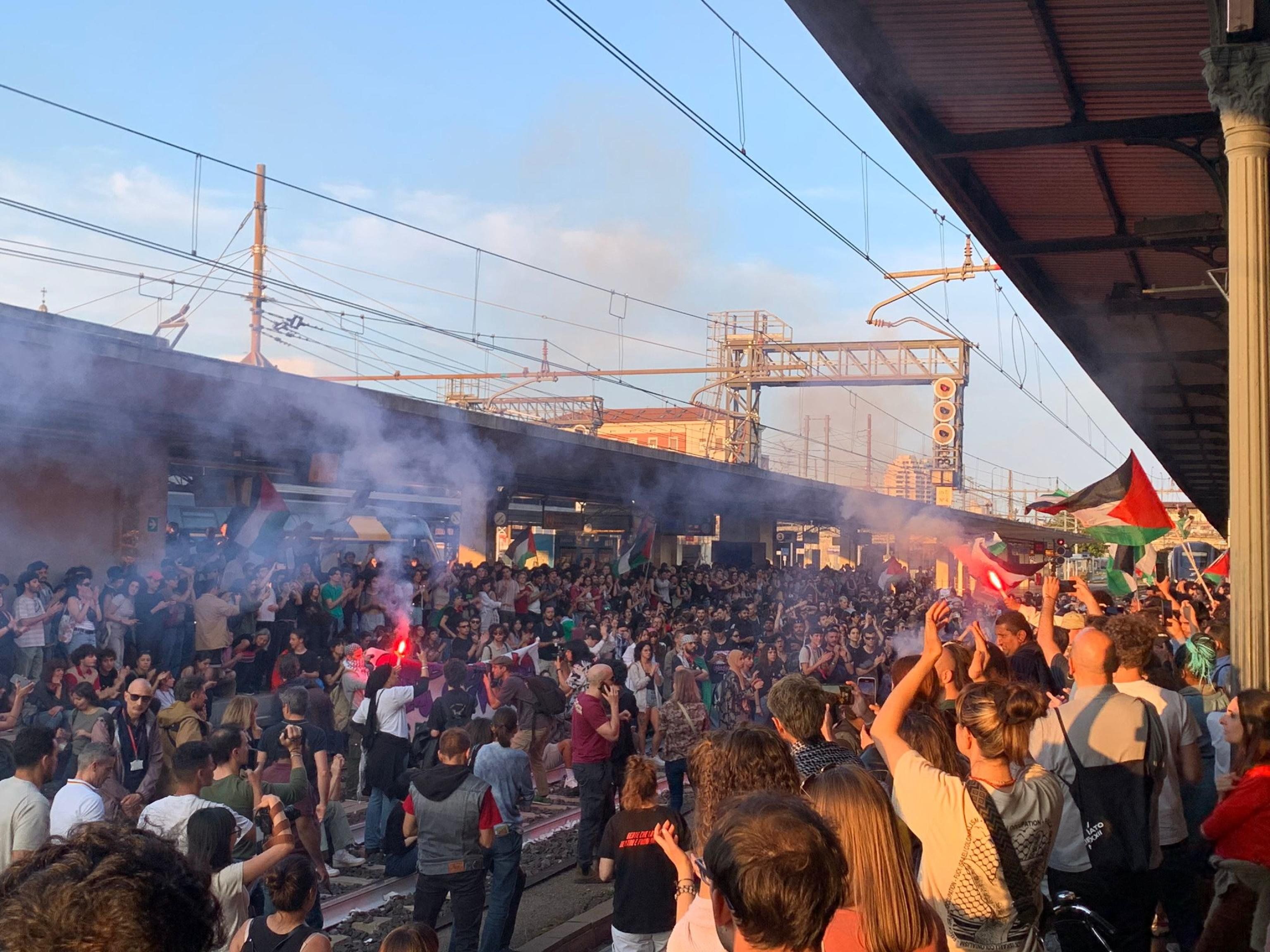 Vandalismo per far parlare di sé. Modello green per i pro Palestina