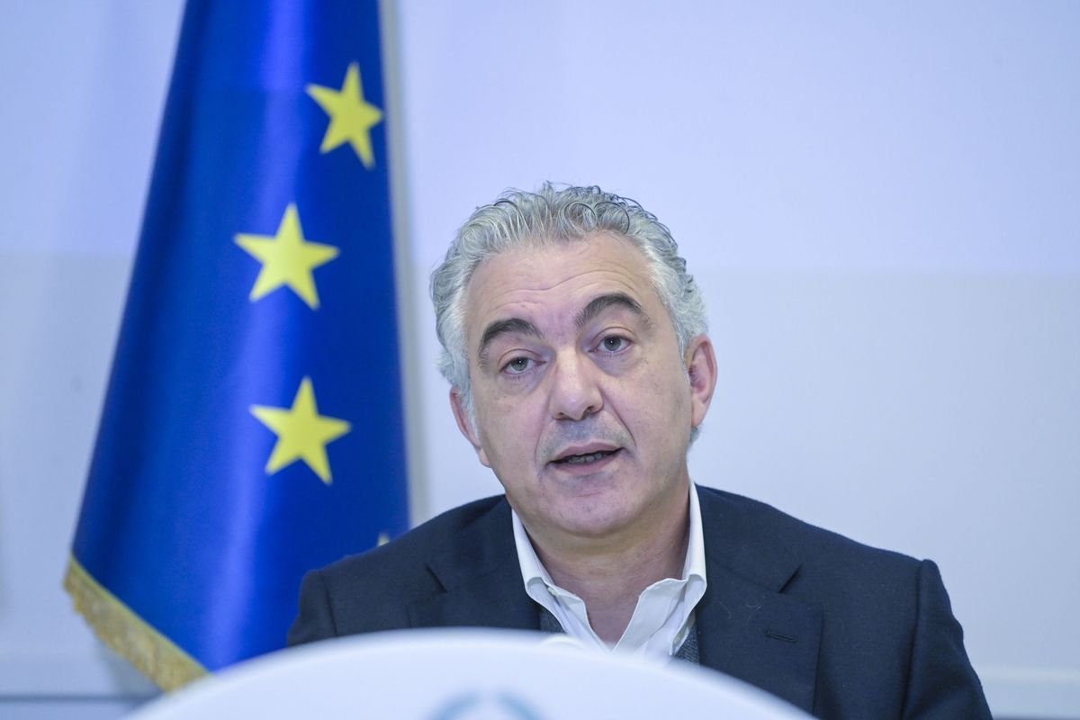 Cambia la toga del processo sulle mascherine farlocche: Arcuri a rischio prescrizione