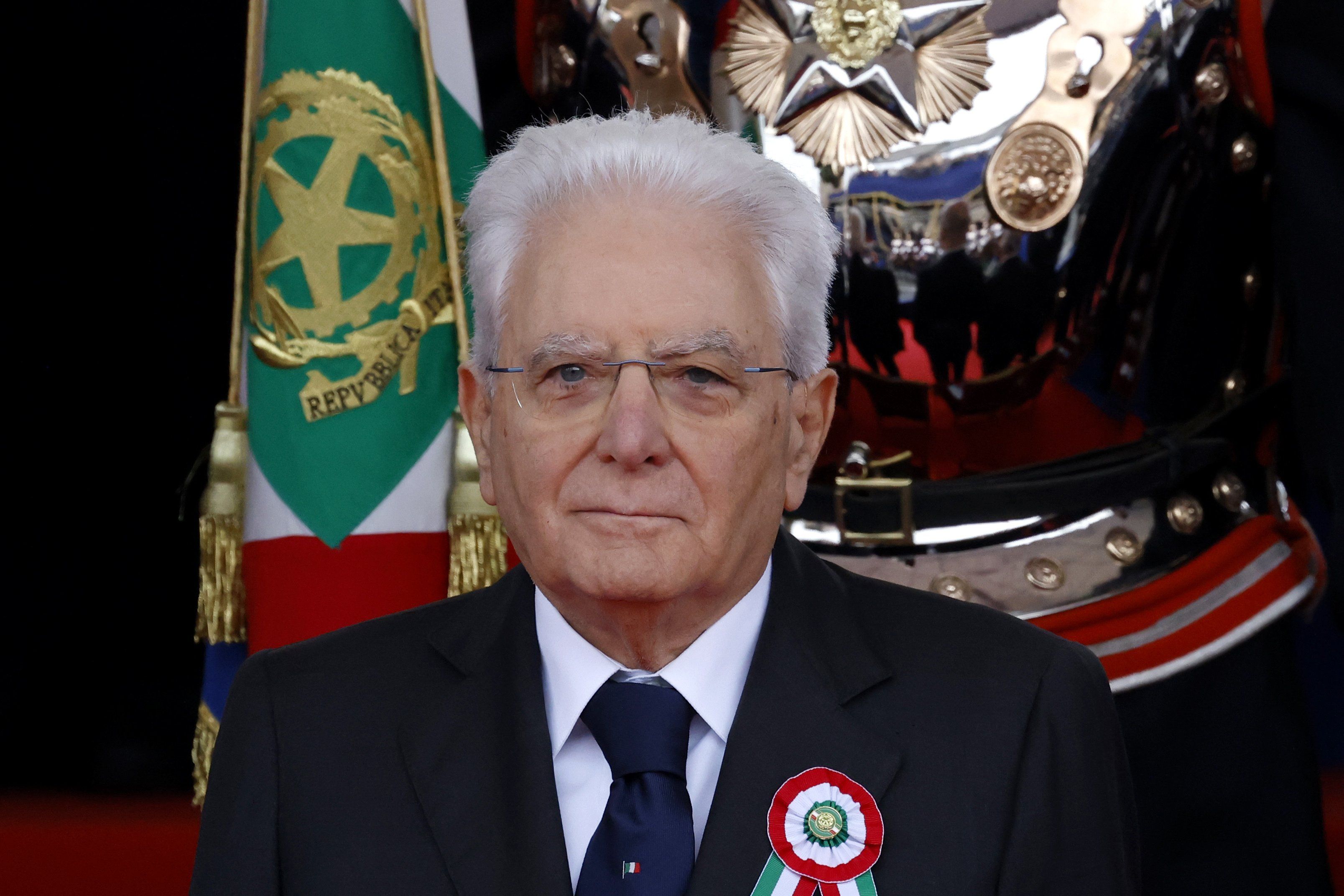 Insultavano Cossiga e Leone, però Mattarella è sacro