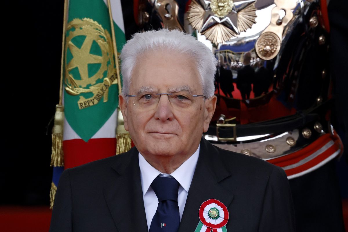 Insultavano Cossiga e Leone, però Mattarella è sacro