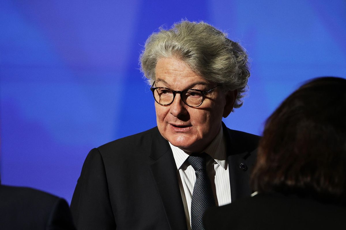 Bruxelles arruola «delatori» online per scovare contenuti da censurare