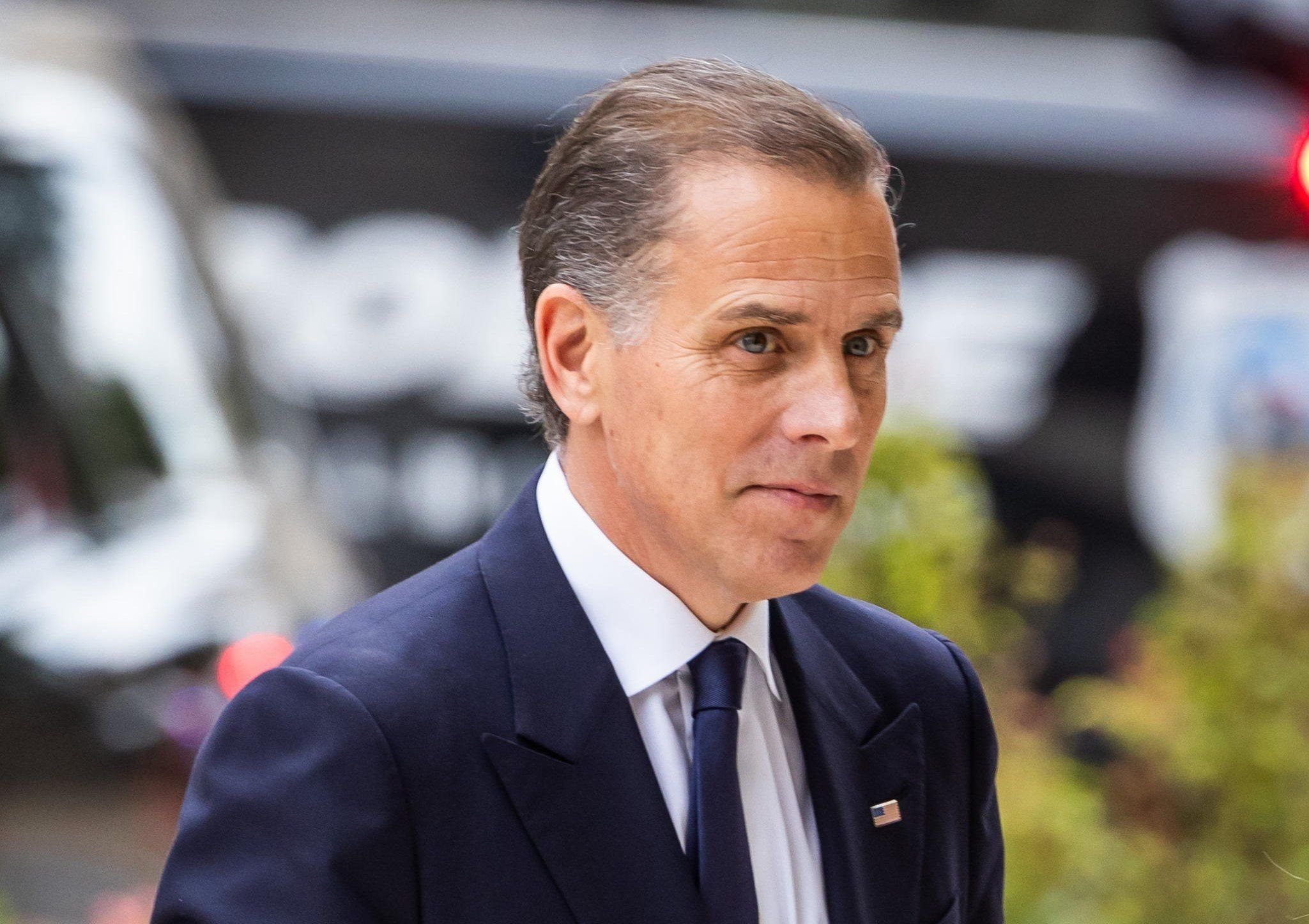 La condanna del figlio travolge Joe Biden: Hunter adesso rischia 25 anni di galera