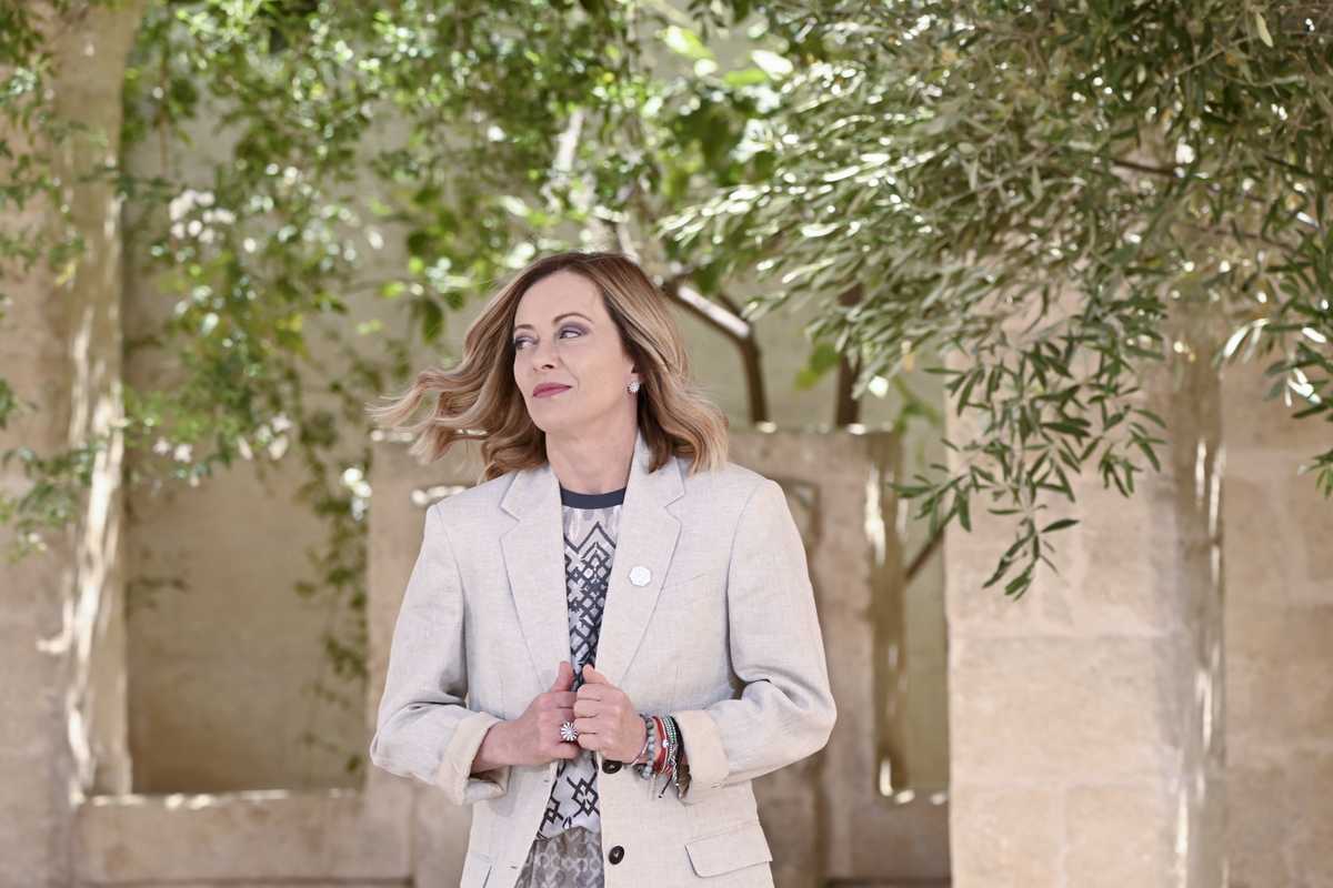 Vince la Meloni: colpo di spugna sull’aborto