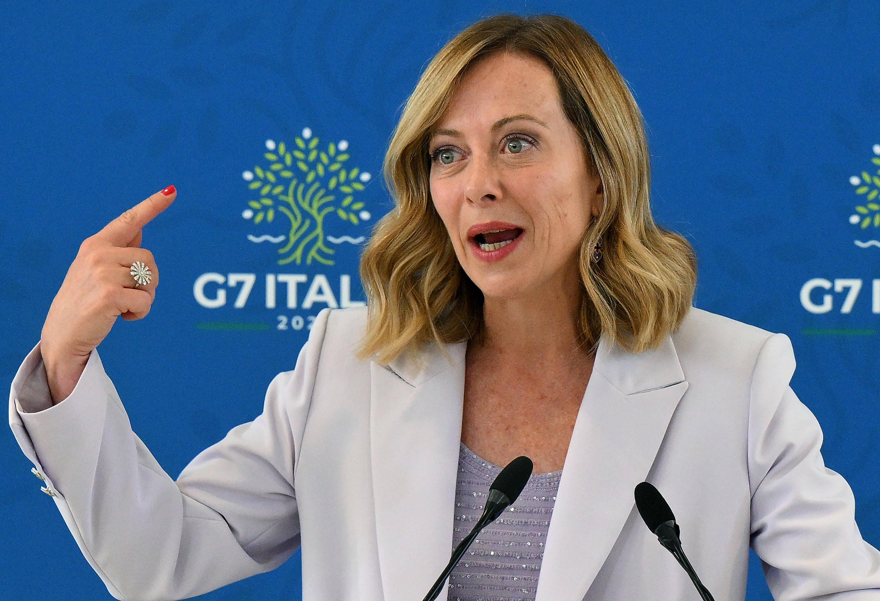 Meloni rivendica il successo del summit e pungola l’Ue: «Riconosca il nostro ruolo»