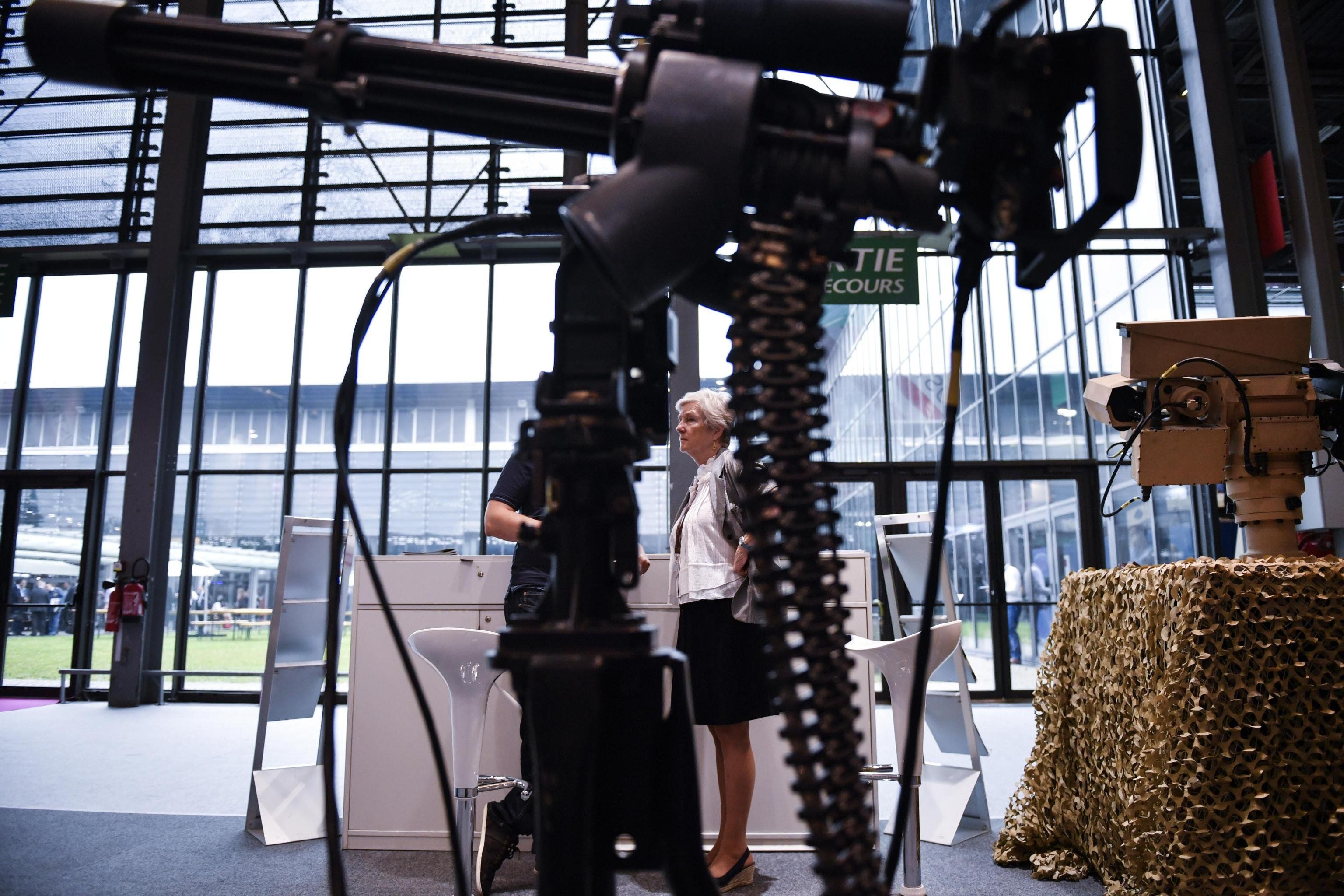 Israele bandito dall’expo della Difesa