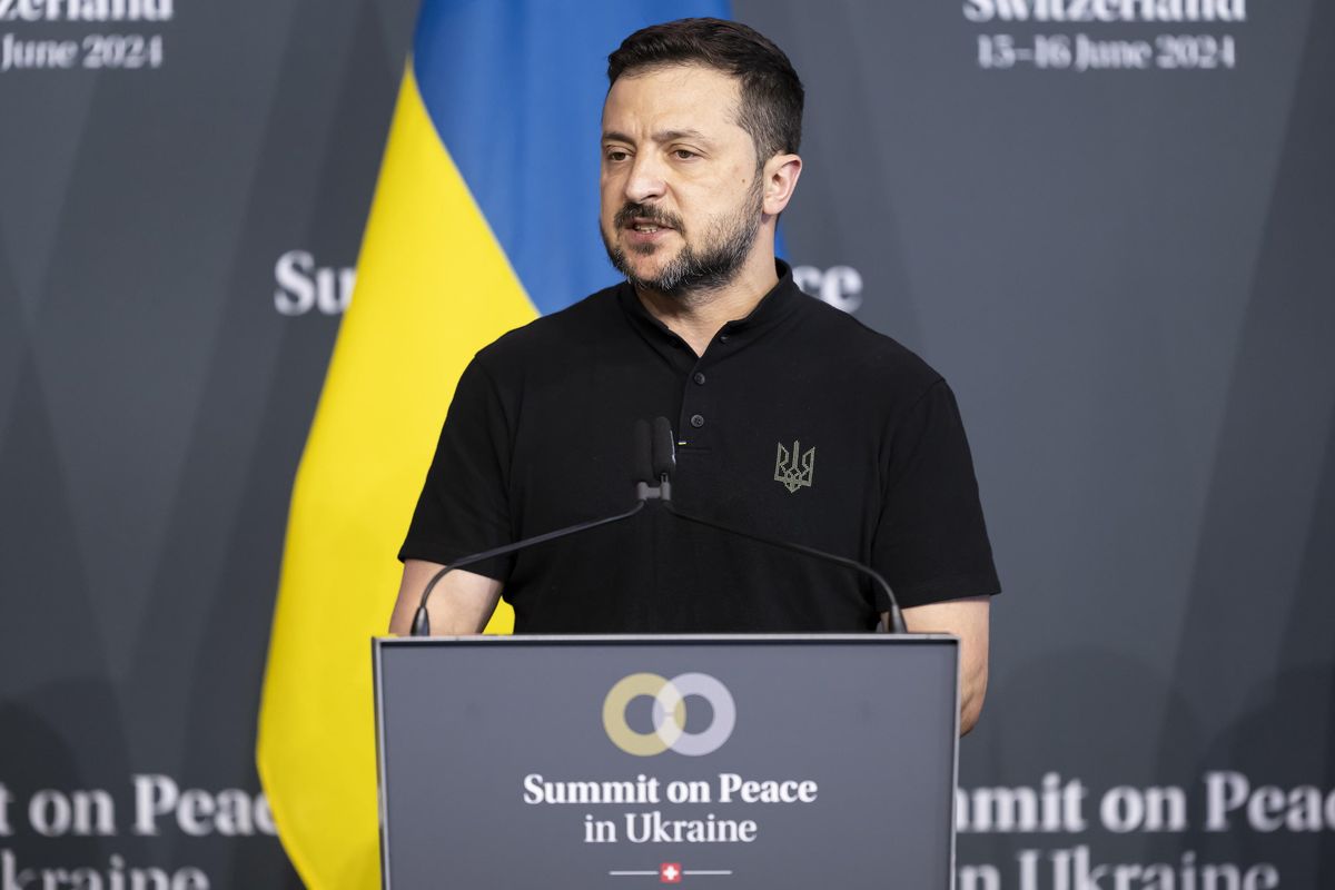 Basta andar dietro a Zelensky ora serve una trattativa vera