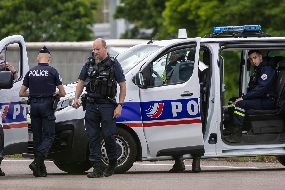 In Francia ragazzina di 12 anni stuprata dal branco perché ebrea