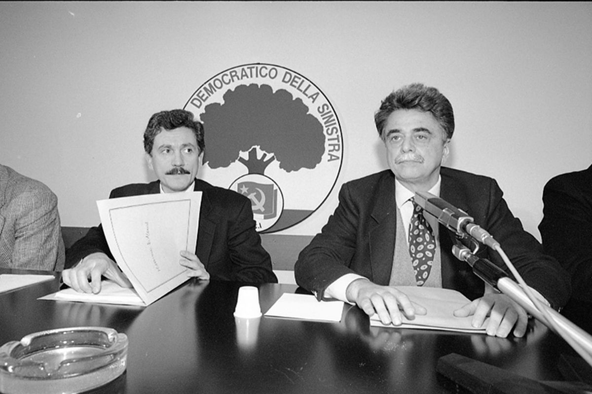 I compagni strillano al colpo di Stato ma proponevano le stesse riforme