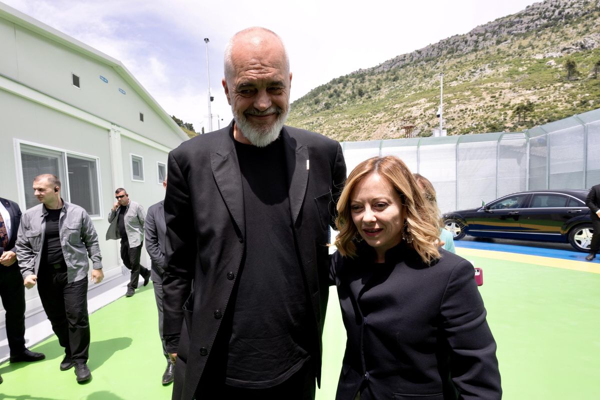 Hotspot in Albania, Meloni tiene duro: «Costi alti? Il Pd ha gettato miliardi»