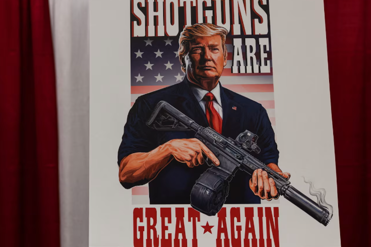 New York Police Revoke Felon Trump's Concealed-Carry Permit