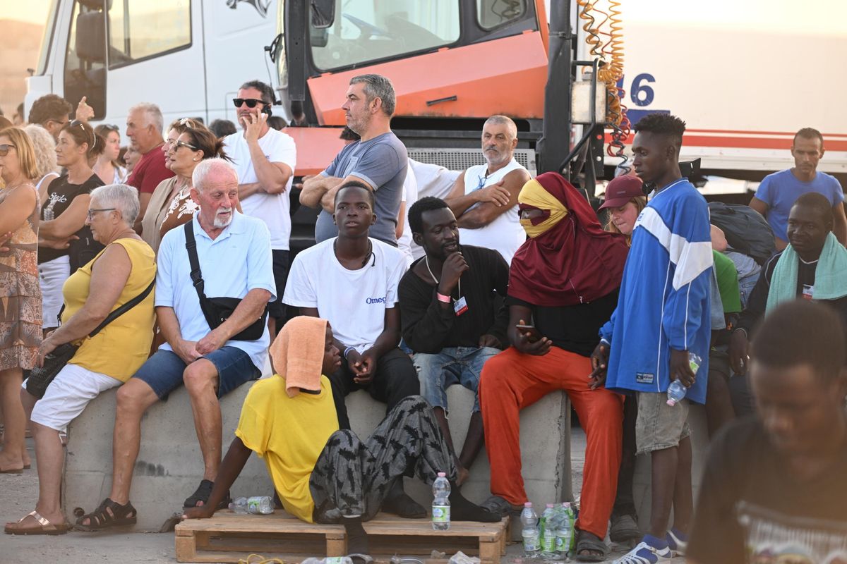 Il modello Italia contro l’invasione targata Ue