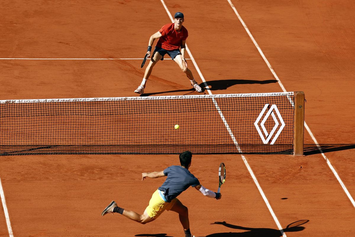 Sinner cede ad Alcaraz: è l’inizio del duopolio