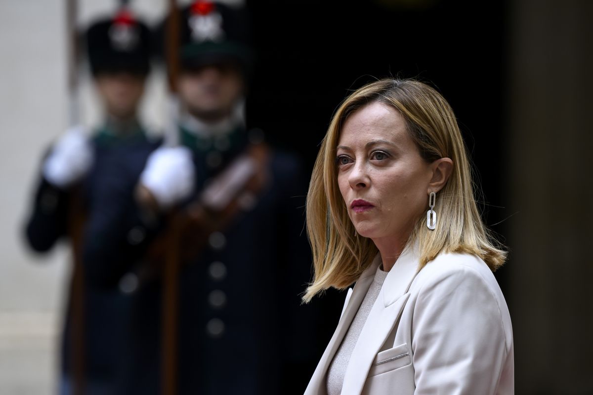 La Meloni si «gioca» il G7 in casa: l’occasione per scavalcare Parigi