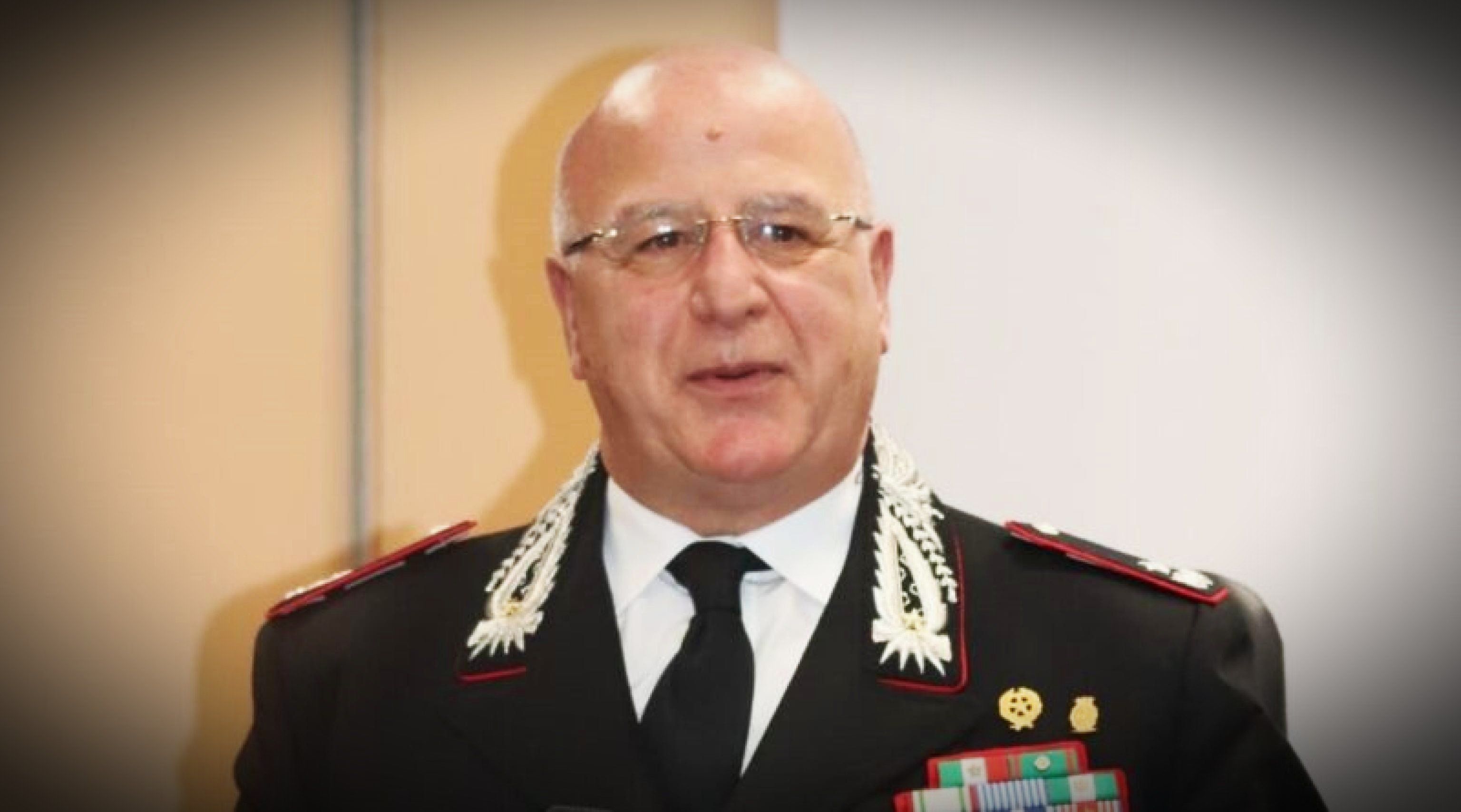 Agli arresti generale dei carabinieri e l’imprenditore che lavora con gli 007