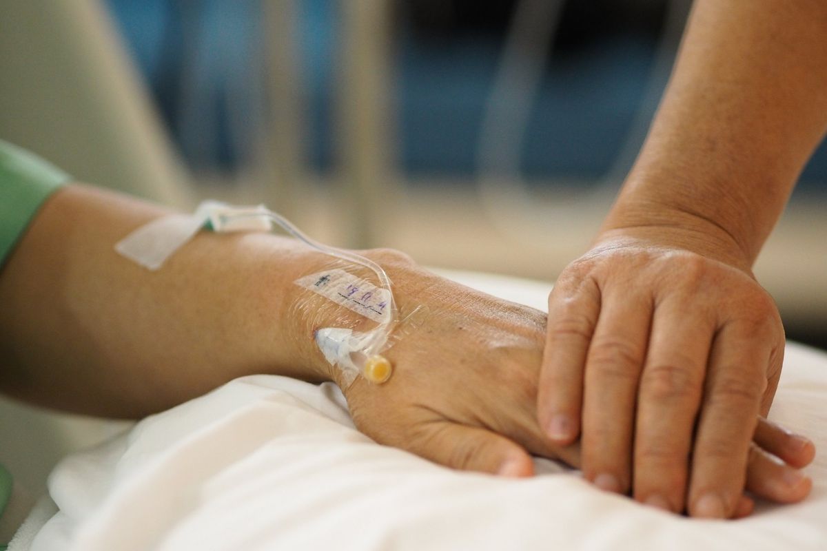 La Valle d’Aosta calpesta Roma sul fine vita