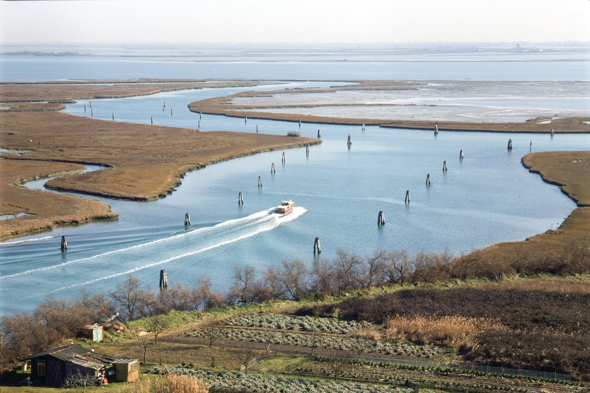 Tra le nuove mete di vacanza più gettonate in Italia e in Europa ecco le lagune