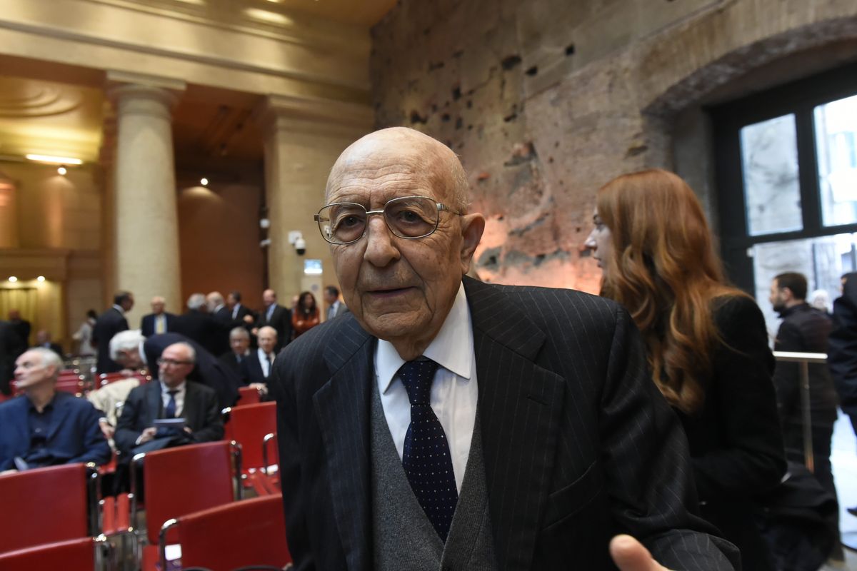Domiciliari, Toti si affida a Cassese