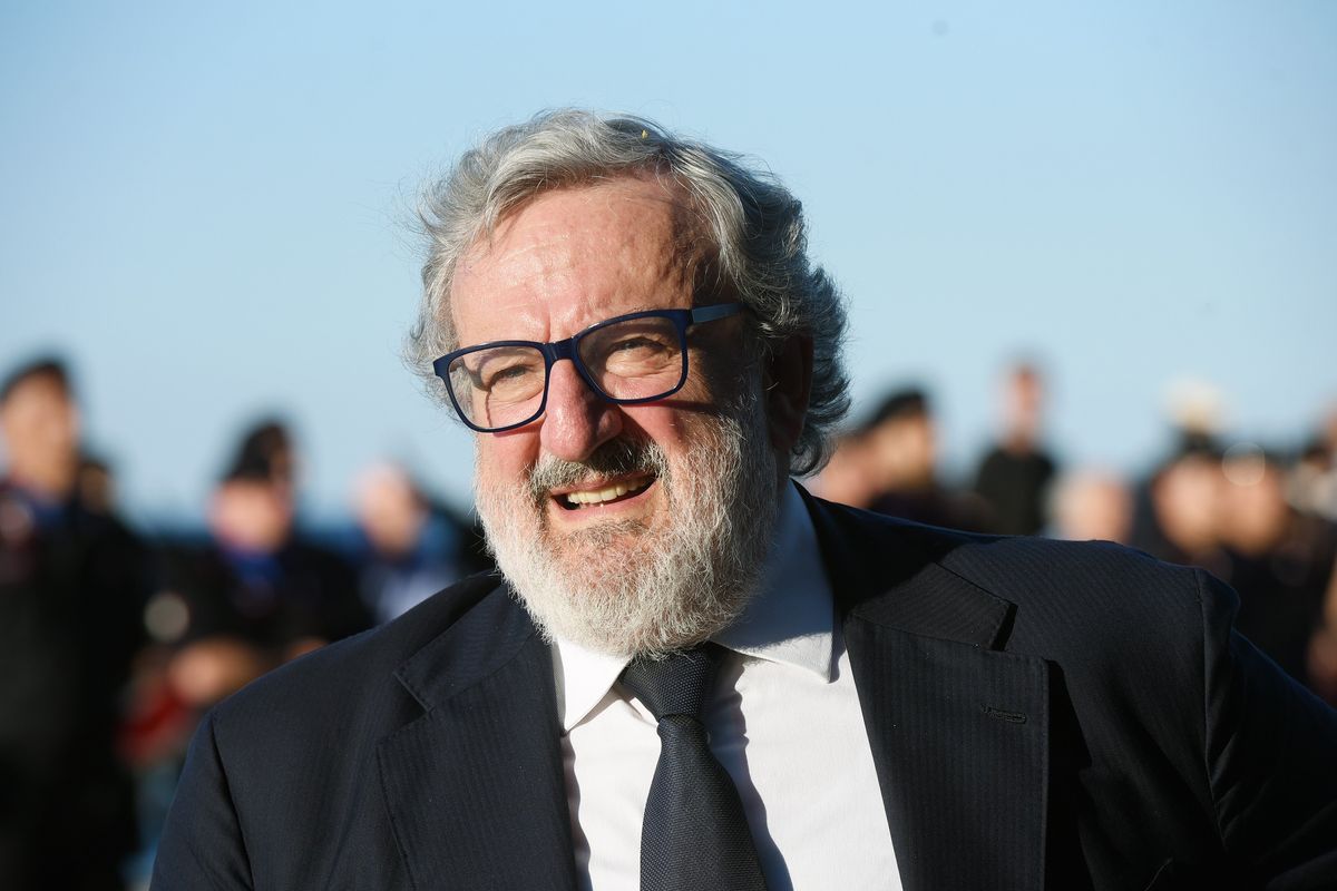 L’Ue rimette l’Ilva in mano ai giudici. Ed Emiliano stappa lo champagne