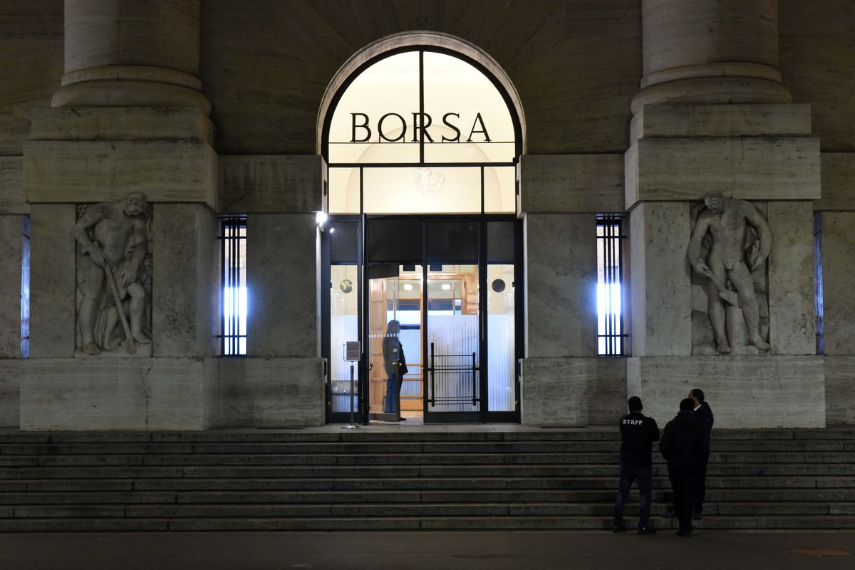 Borsa italiana, resta l’alta tensione