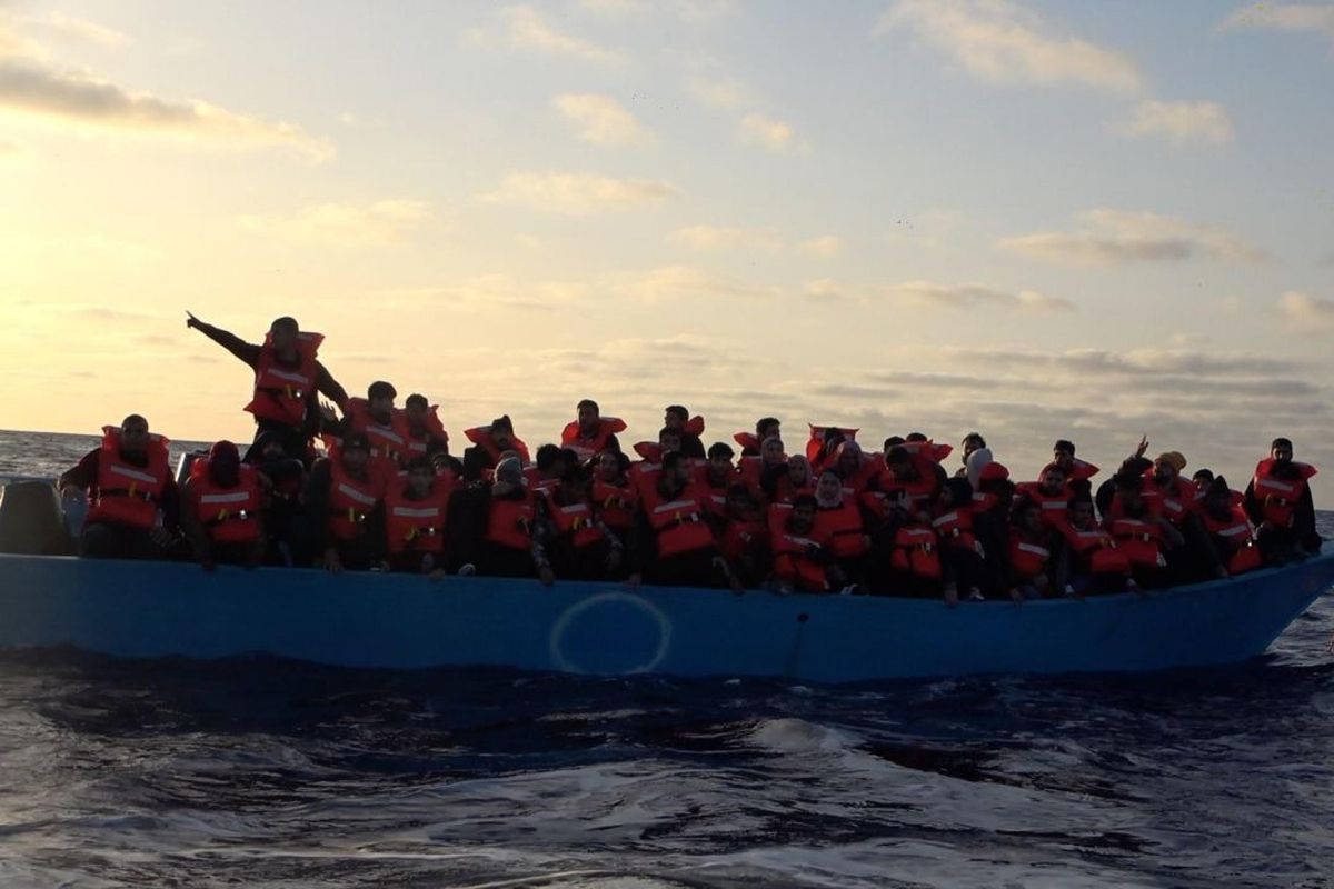 Se non accogli i migranti sei obbligato a risarcirli