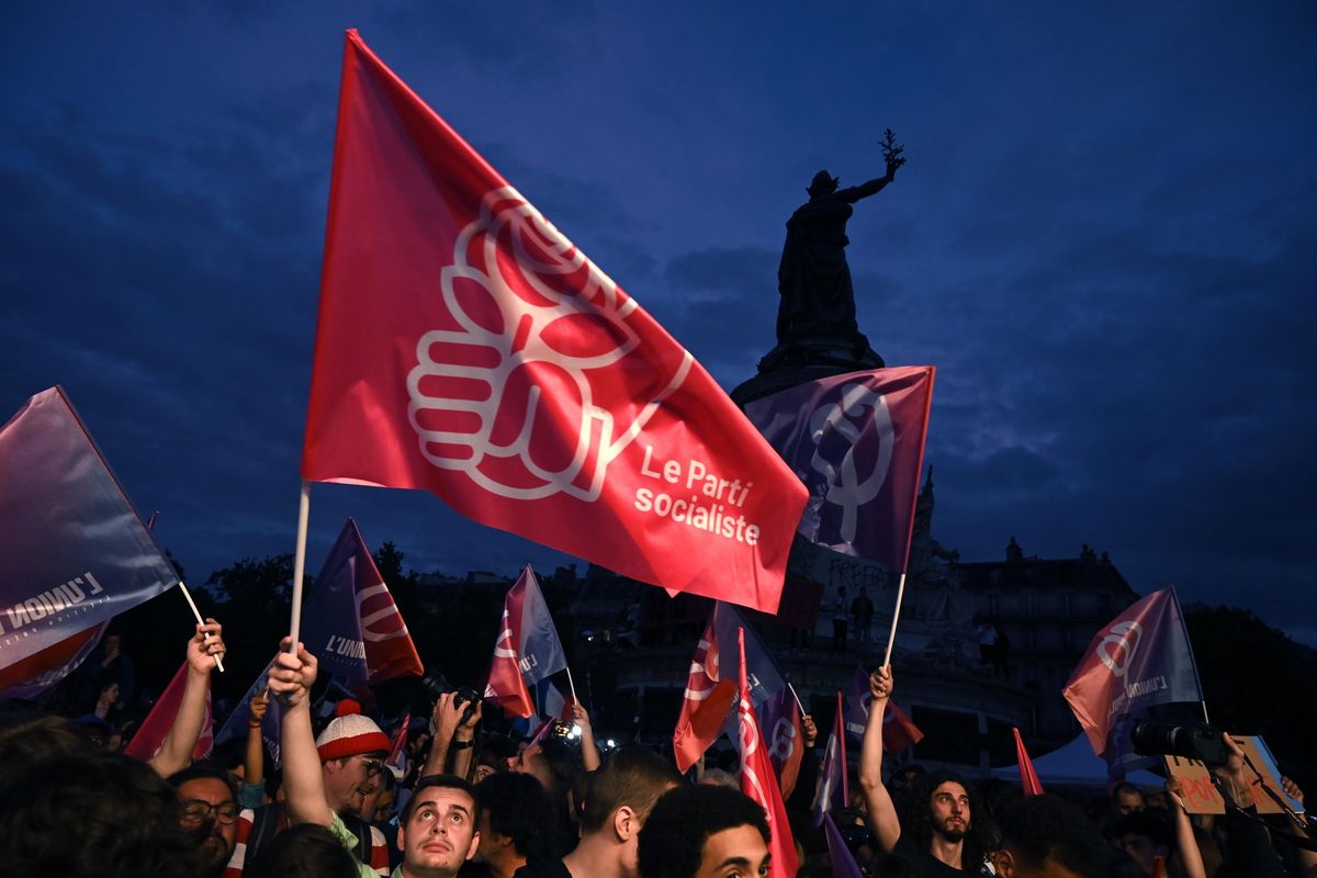 Se vince il «nemico» il voto è da calpestare. In piazza protestano asini della democrazia