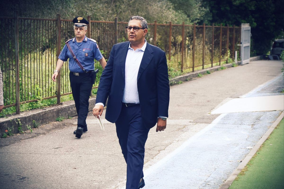 Il Riesame lascia Toti ai domiciliari: «Non ha capito la gravità dei fatti»