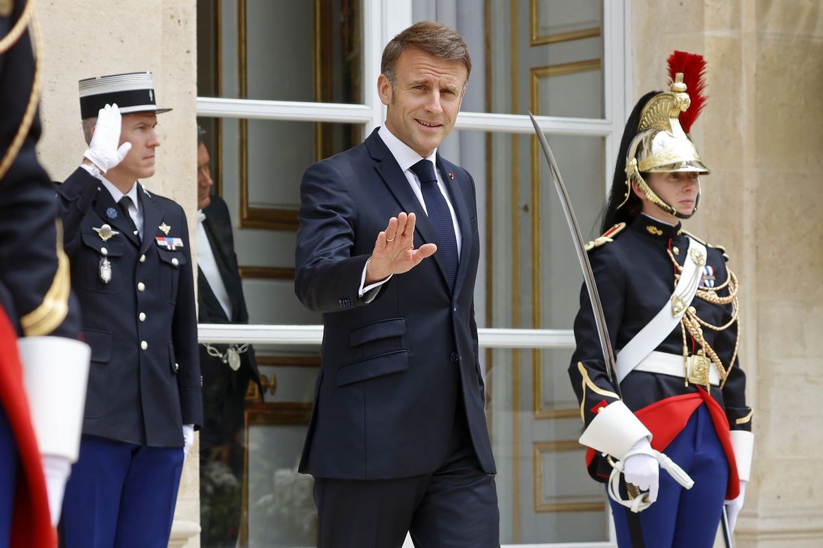 Macron inchioda il premier ai Giochi e prova a bruciare il Fronte popolare