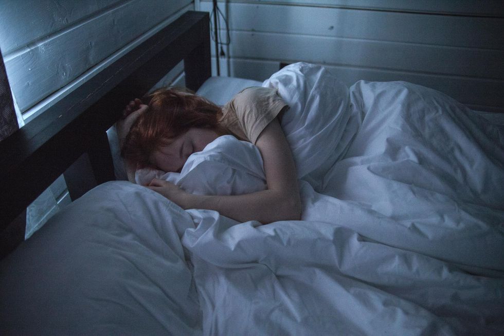 Want to fall asleep faster? People share their favorite hacks for nodding off quickly.
