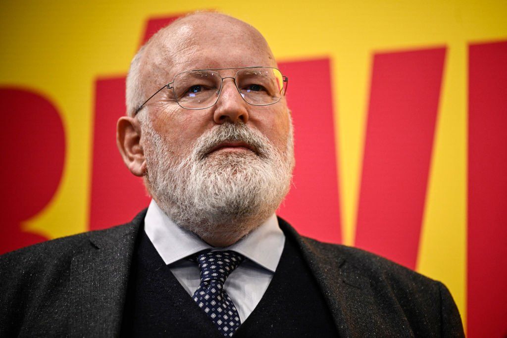 Grazie a Verdi e Germania l’Ue ha infilato l’auto elettrica nella bocca del Dragone