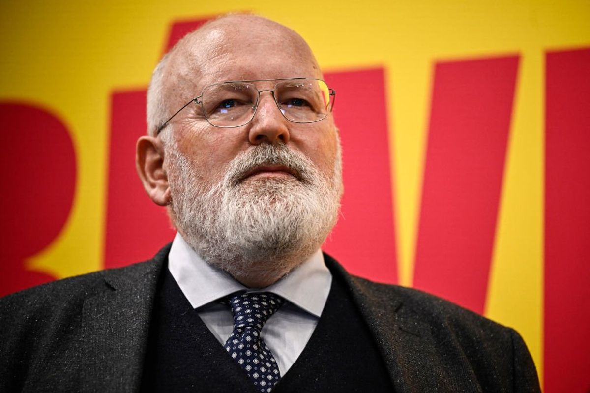 Grazie a Verdi e Germania l’Ue ha infilato l’auto elettrica nella bocca del Dragone