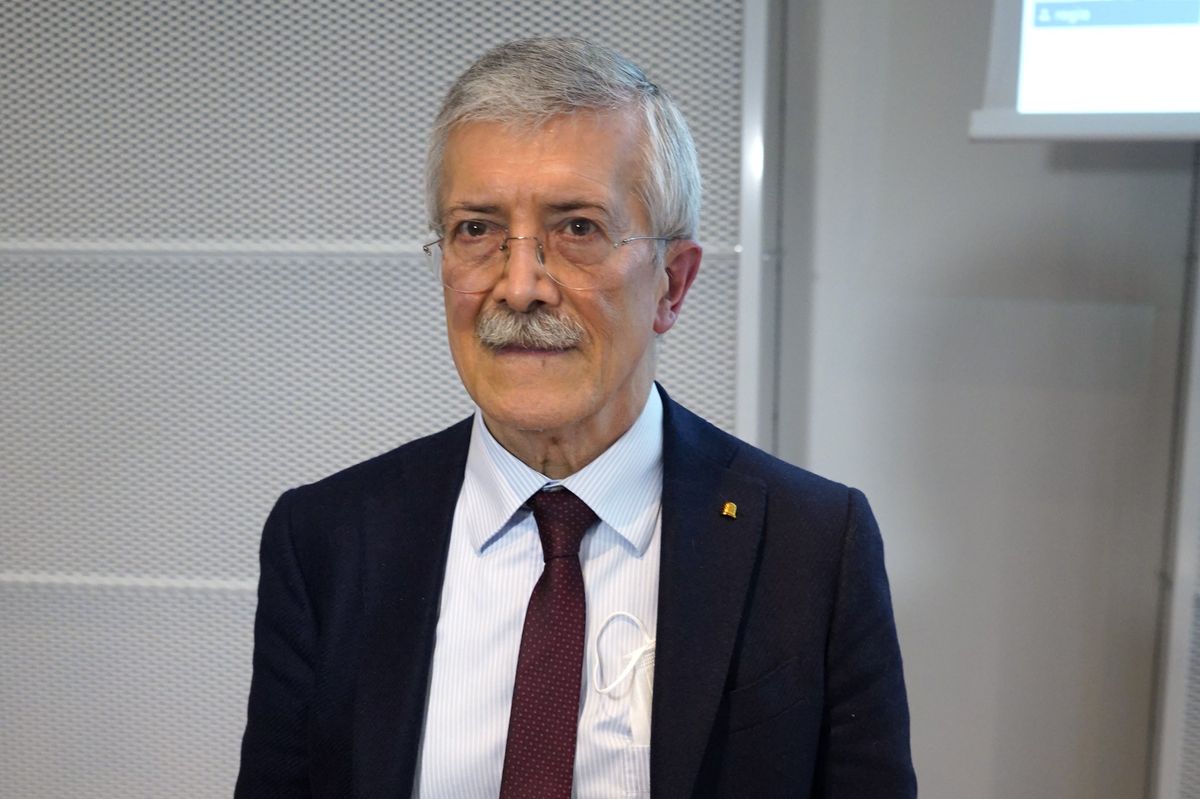 Alberto Donzelli: «Obbligo insensato per molti vaccini»