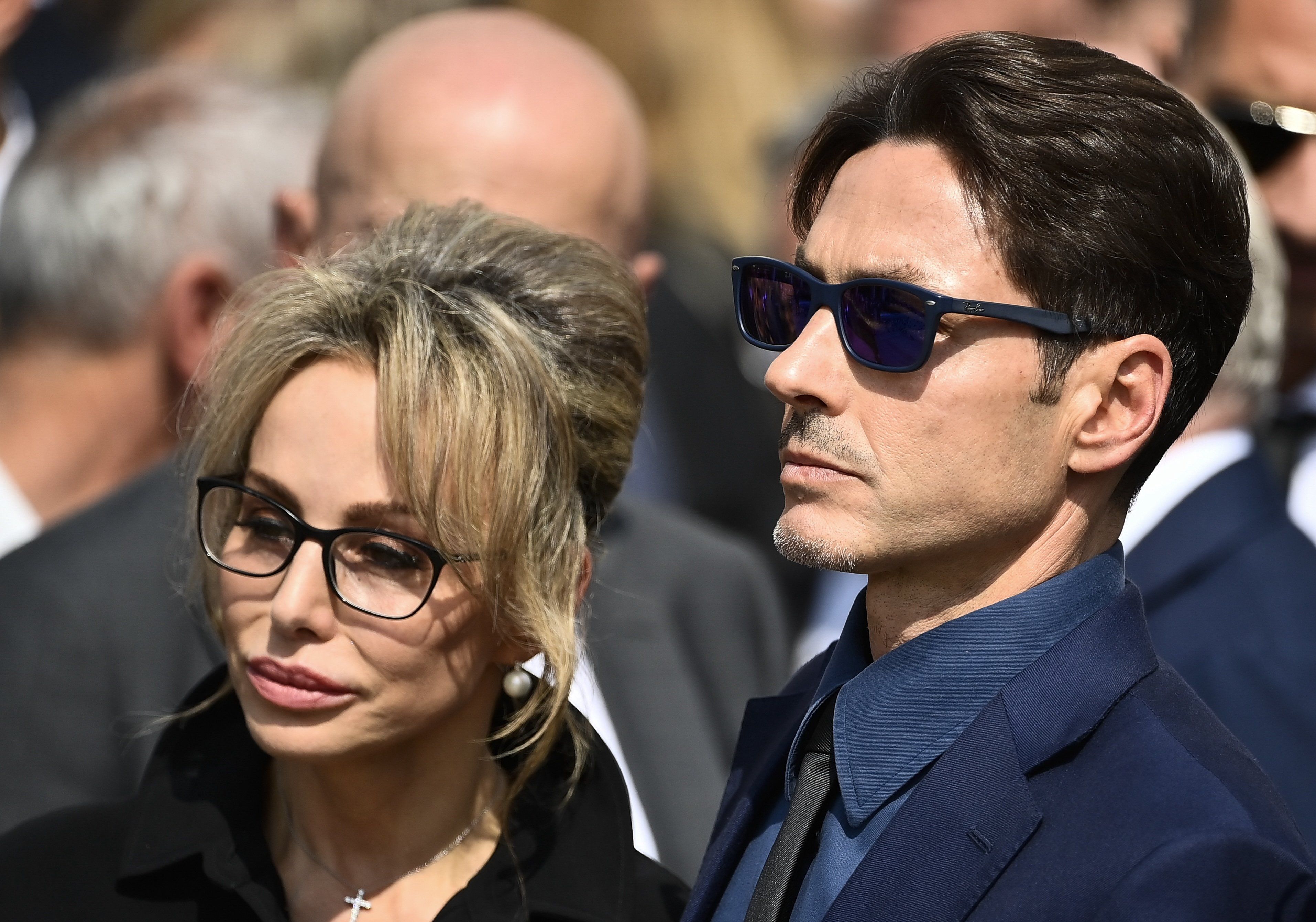 Ai giornali di sinistra serve un Berlusconi. Da quando non c’è più muoiono anche loro