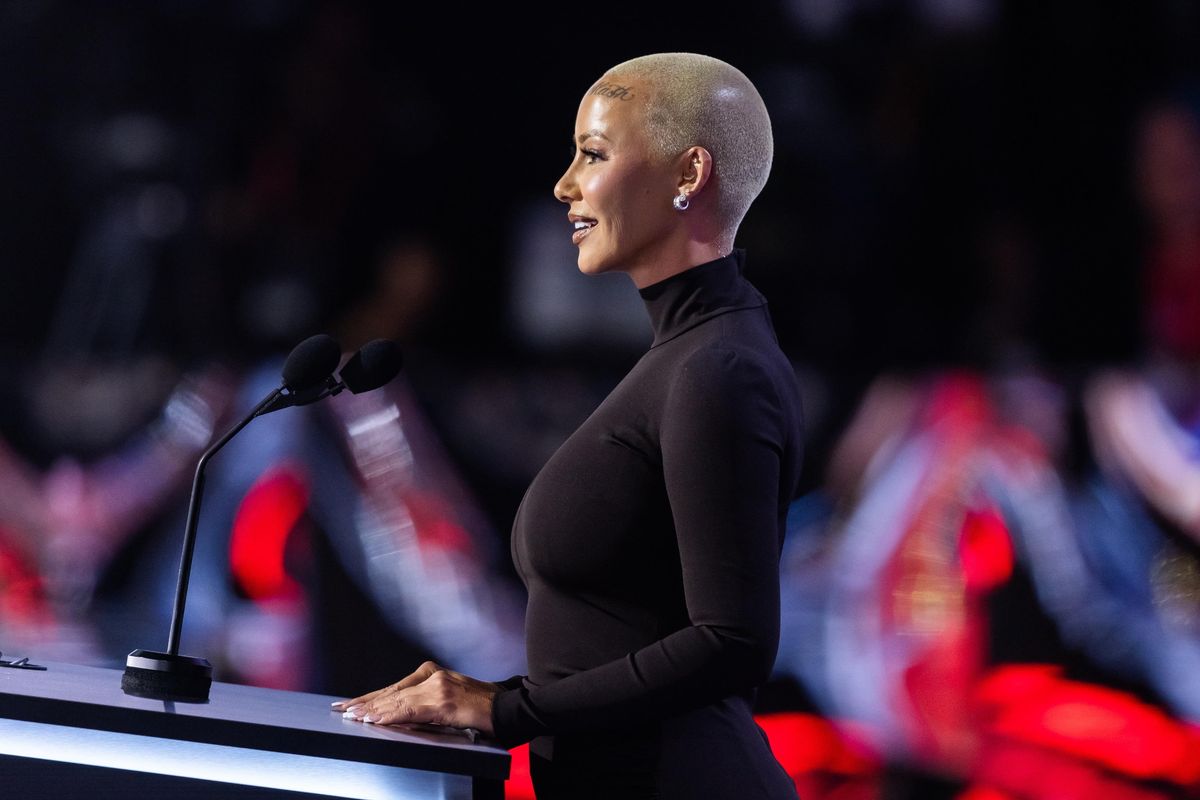 La modella nera: «Siete la mia gente»