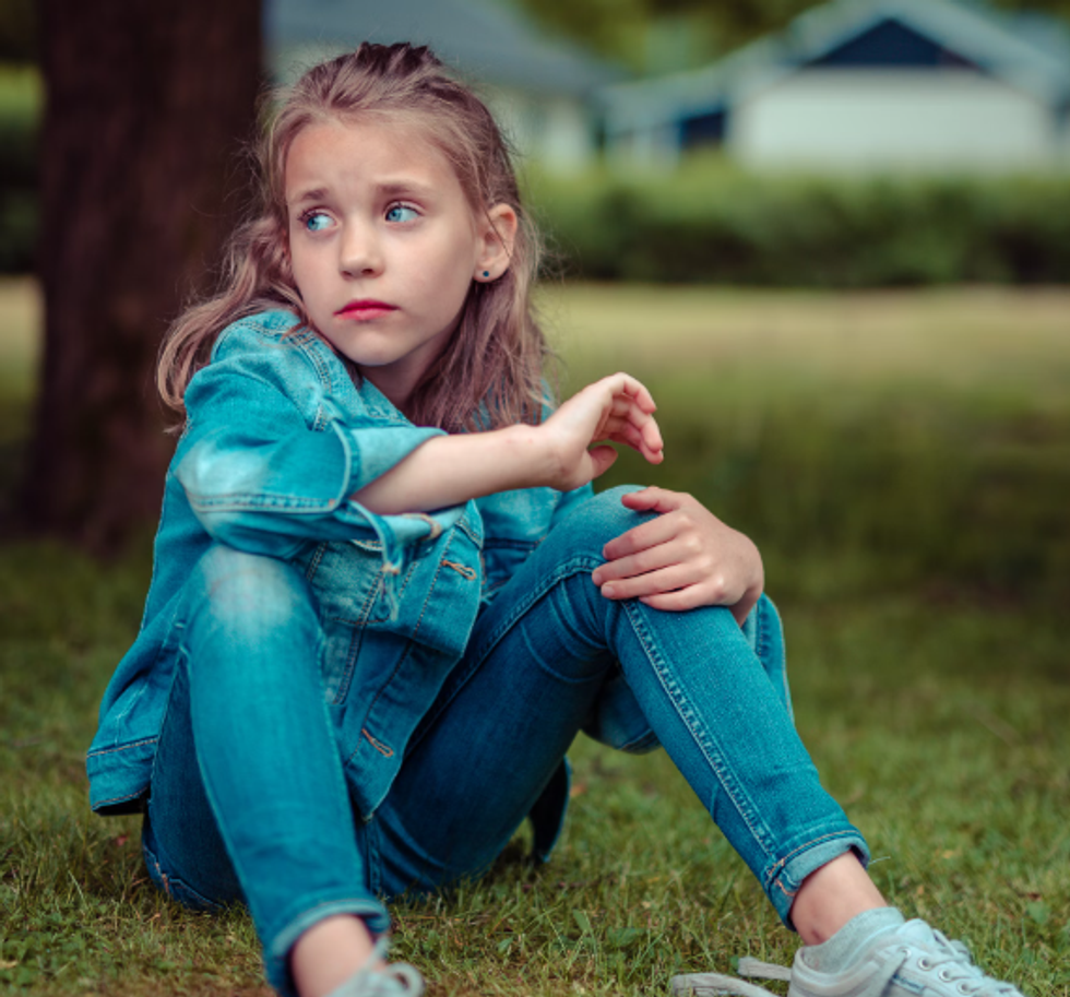 Mom exposes common Boomer myth for why girls are bullied that needs to stop