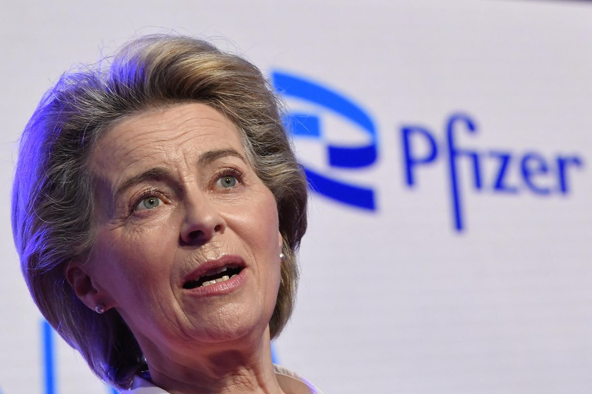 La Corte Ue inguaia Ursula per i vaccini Pfizer: «Minata la trasparenza»