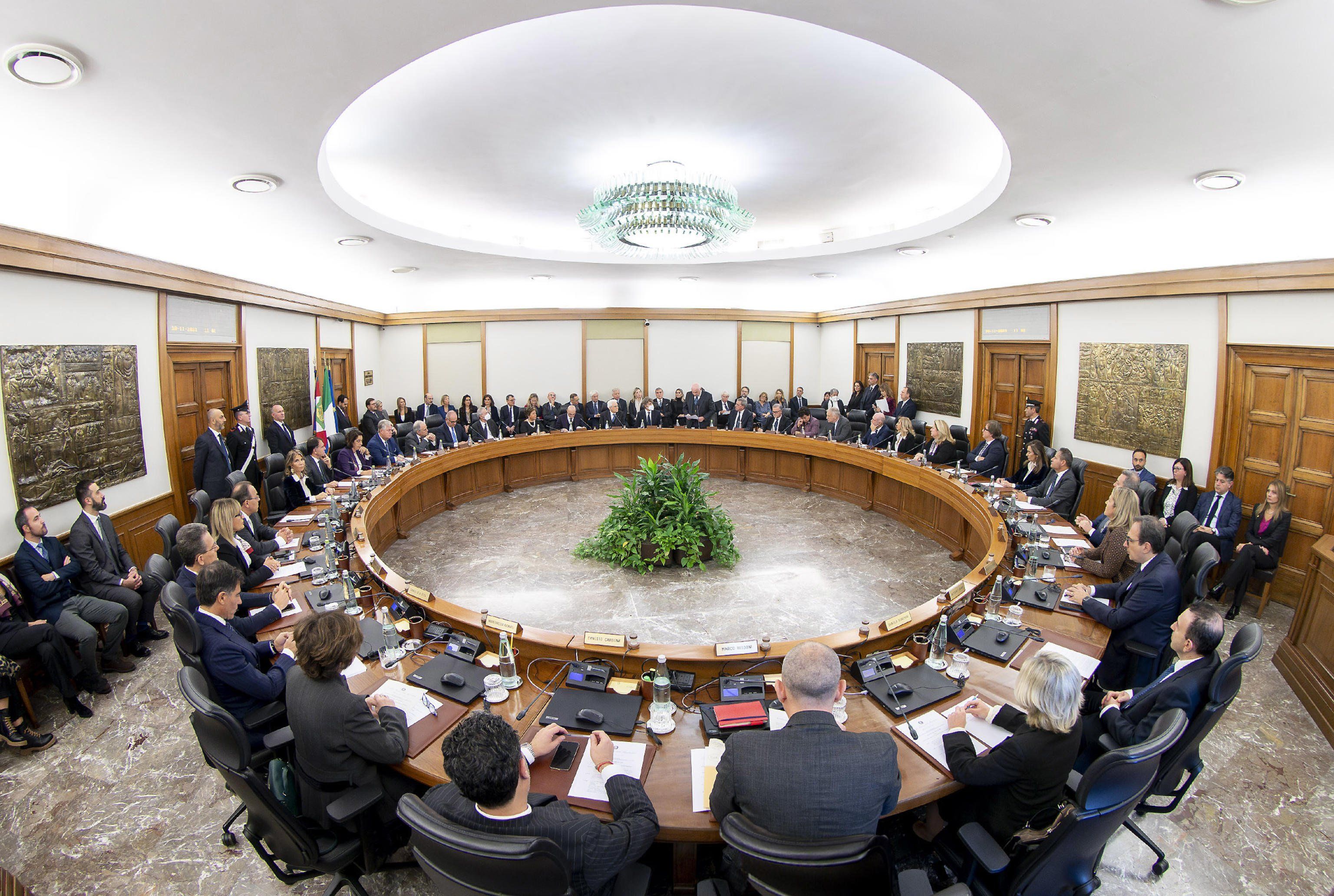 Le correnti e la sinistra tengono ancora in ostaggio la magistratura