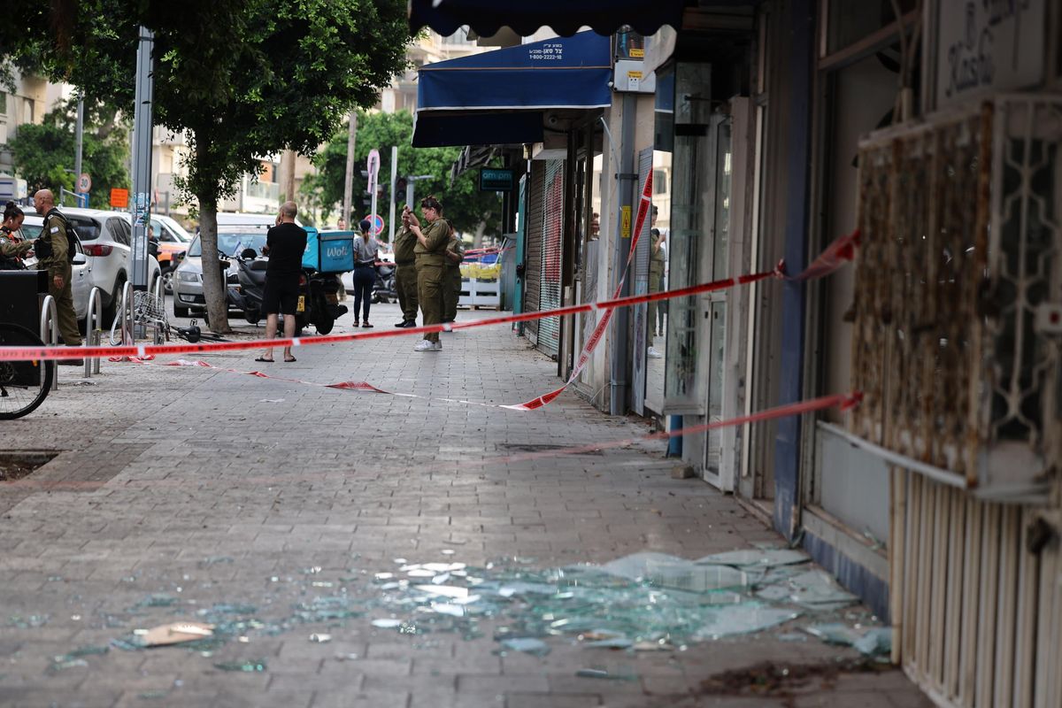 Drone degli huthi colpisce Tel Aviv