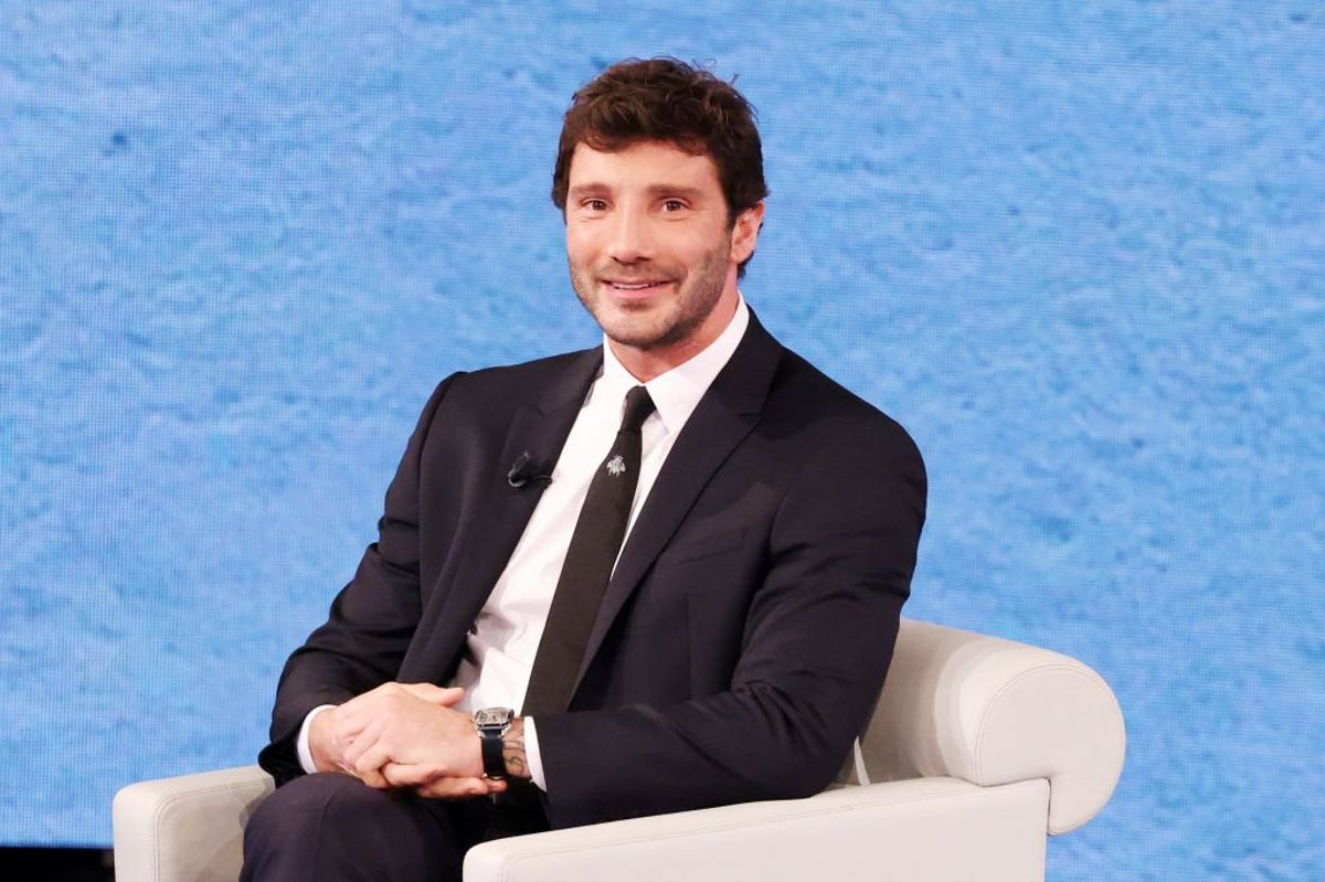 Scommessa della Rai: De Martino ai pacchi. Risbuca pure Saviano