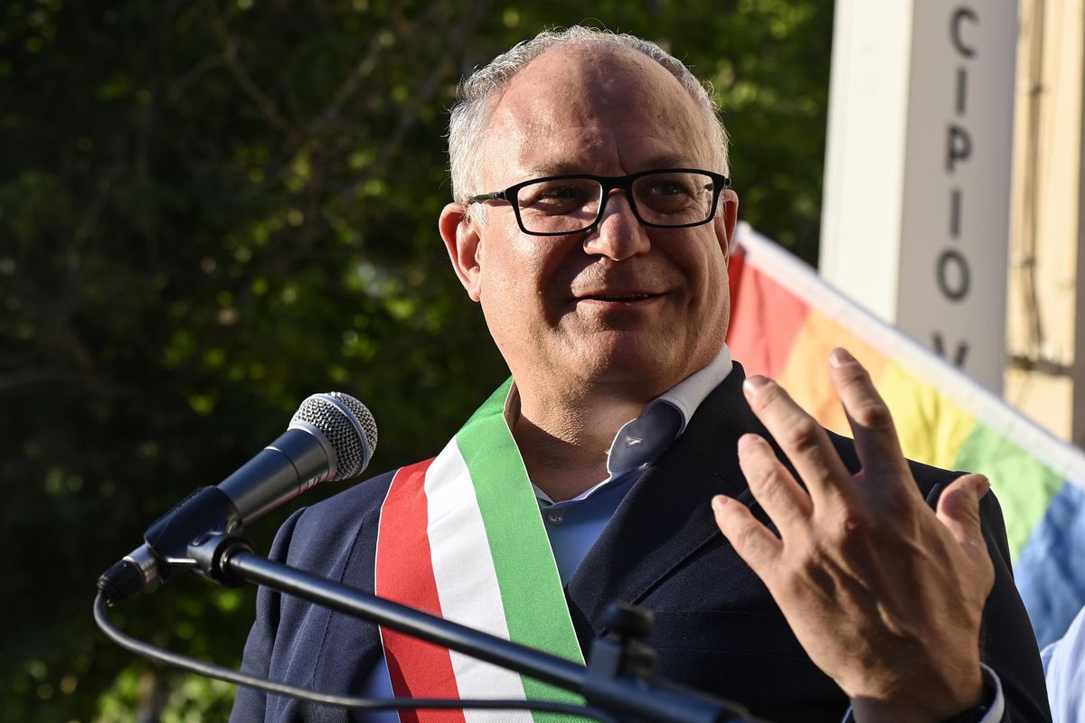 Il Piano abusivi di Gualtieri: compra le case occupate anziché farle sgomberare