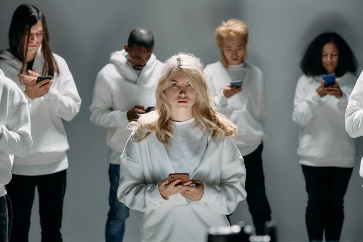 social media, the self, social media addiction