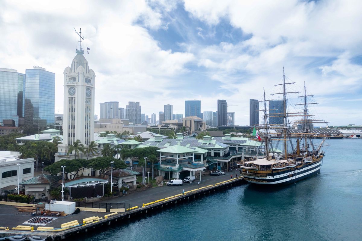 La nave Vespucci è arrivata alle Hawaii