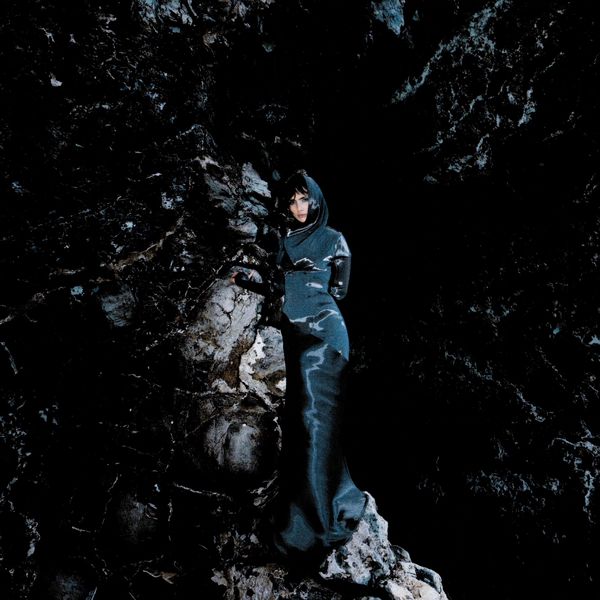 L'Espiral Honors Sinead O'Connor With 'Troy'