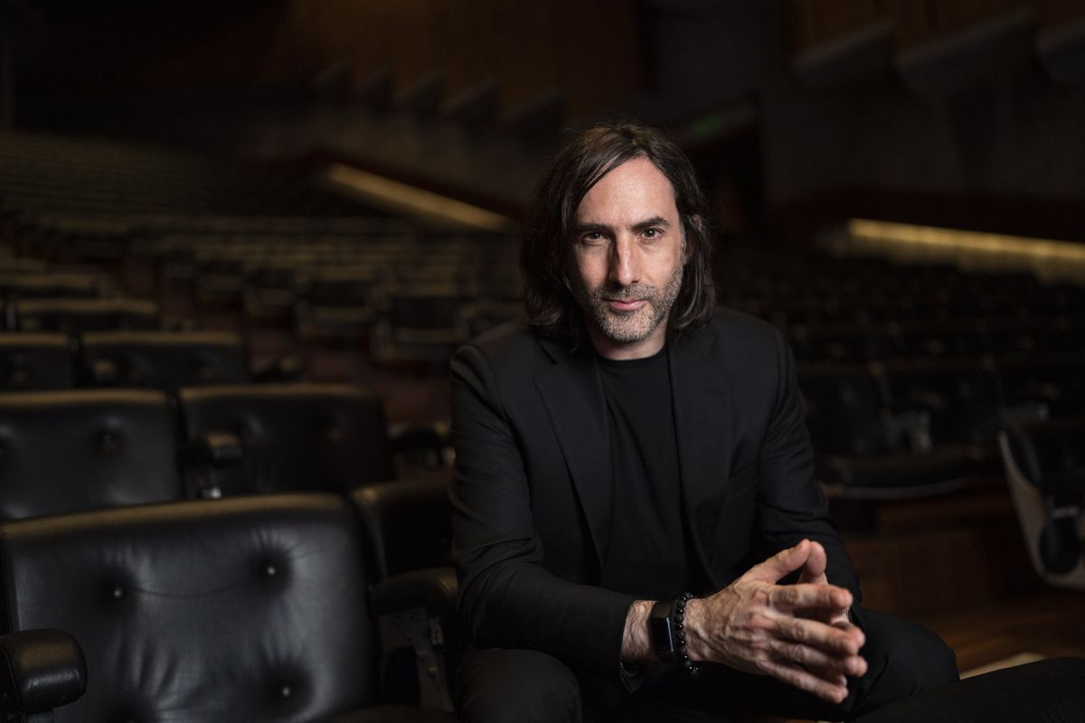 «Ci sono forze invisibili che tentano di ingabbiarci come nell’epoca Covid»