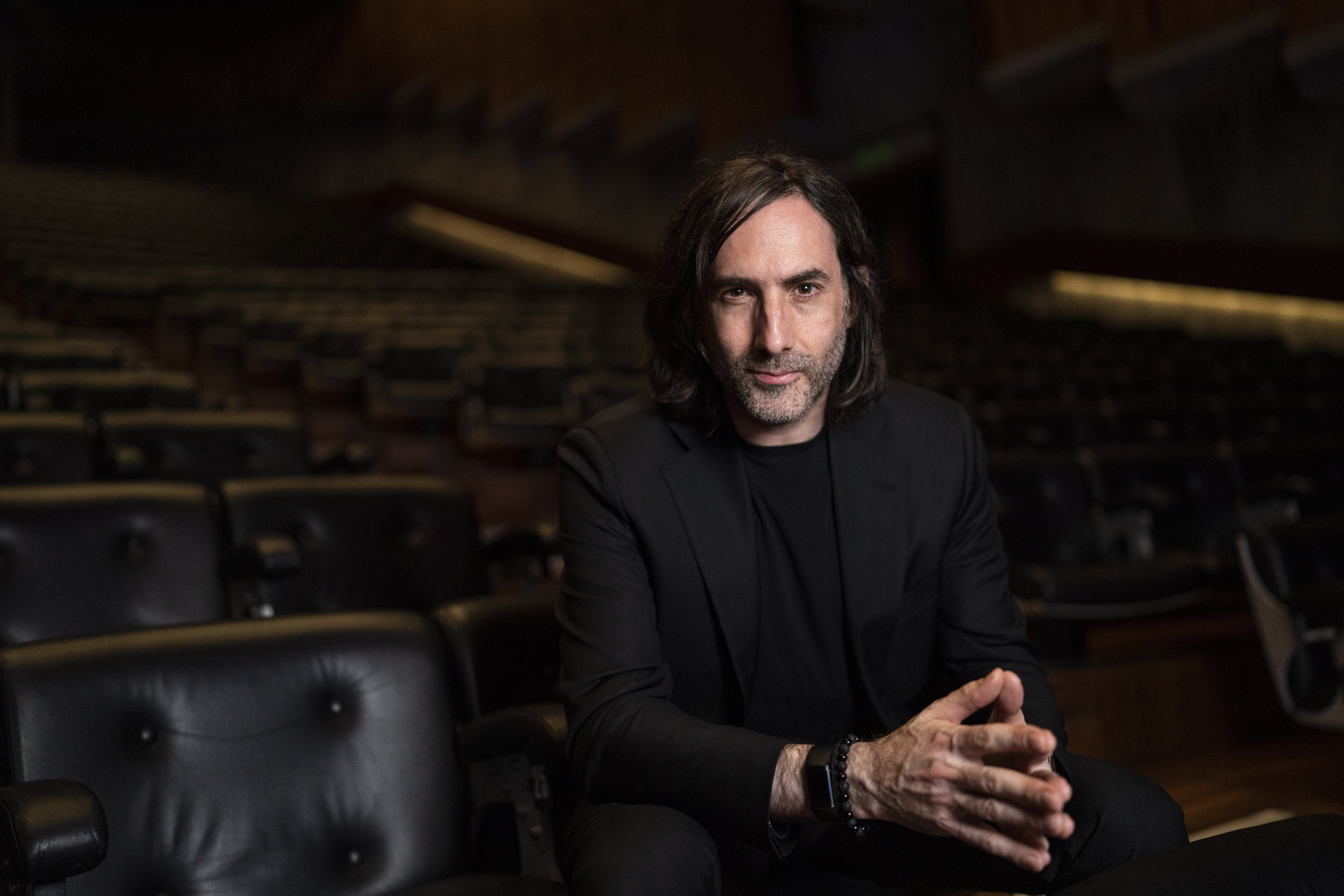 «Ci sono forze invisibili che tentano di ingabbiarci come nell’epoca Covid»