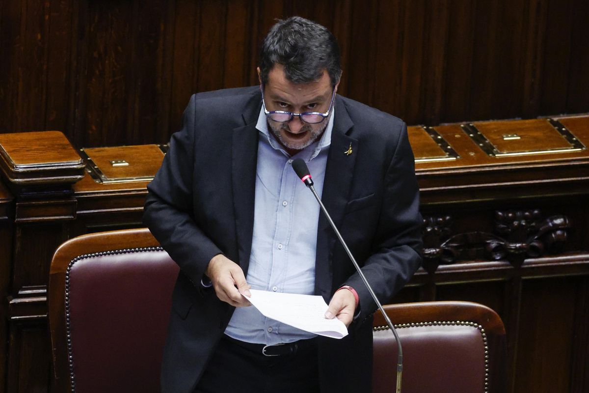 Caos trasporti, tavolo con Salvini. Intanto i viaggi restano in panne